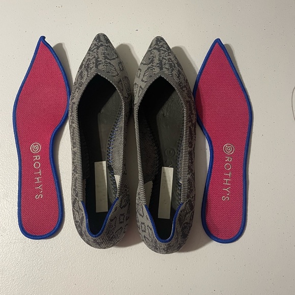 Rothy’s EUC Grey Stone Snake Point Size 12 - Picture 4 of 4